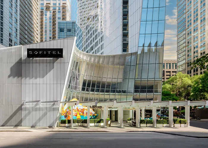 Sofitel Magnificent Mile 5*