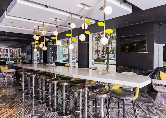 Sofitel Magnificent Mile 5*