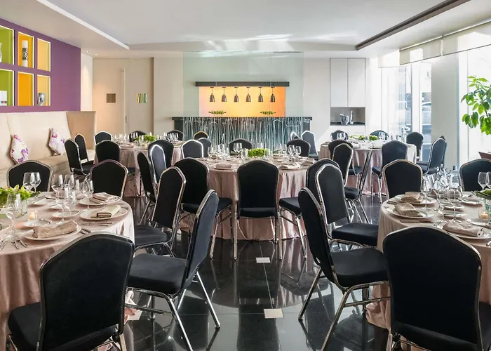 Sofitel Magnificent Mile Hotel 5*