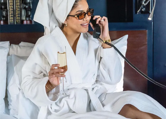 Sofitel Magnificent Mile 5*